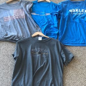 Men’s bundle of 4 t shirts L